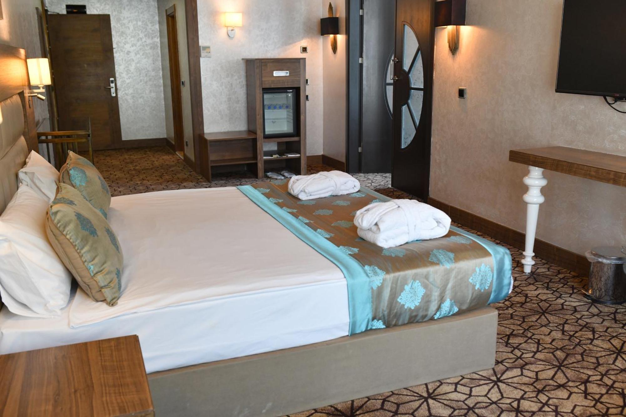 Royal Hotel Inegol מראה חיצוני תמונה