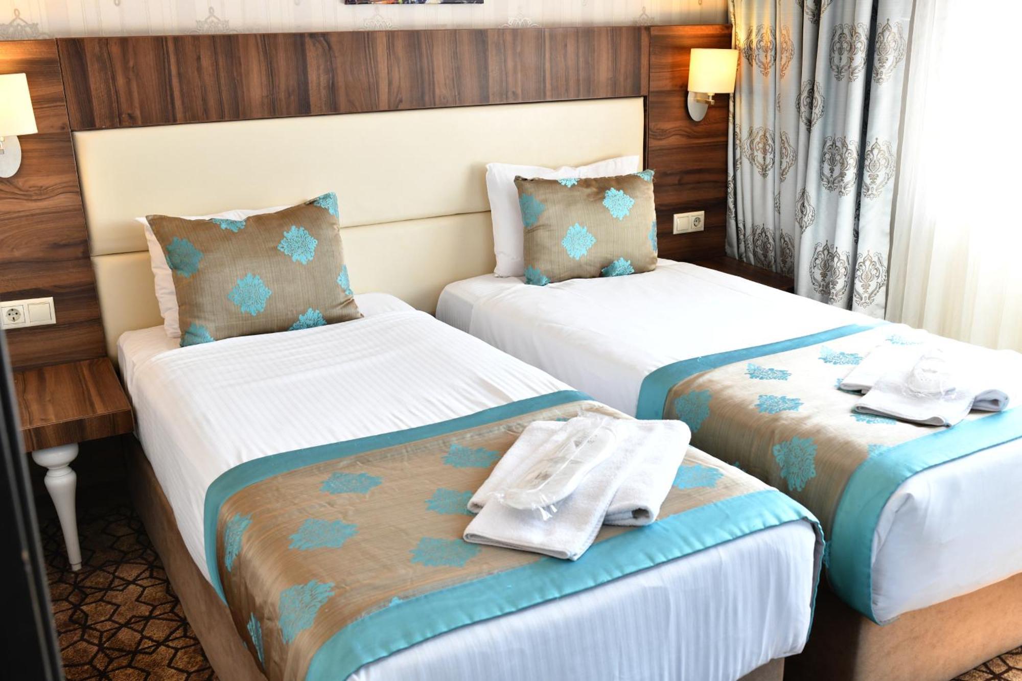 Royal Hotel Inegol מראה חיצוני תמונה