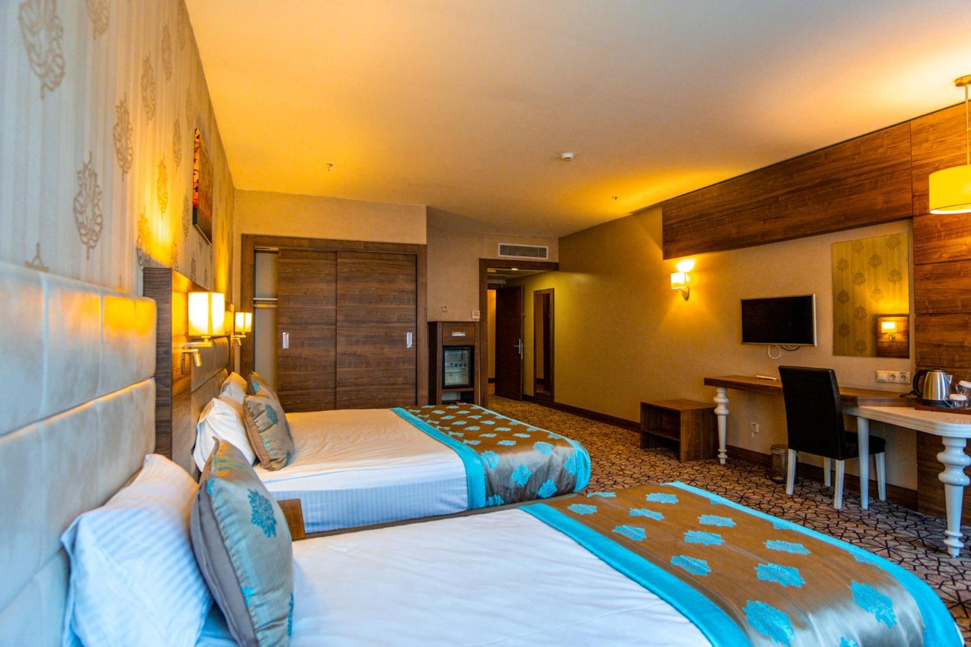 Royal Hotel Inegol מראה חיצוני תמונה