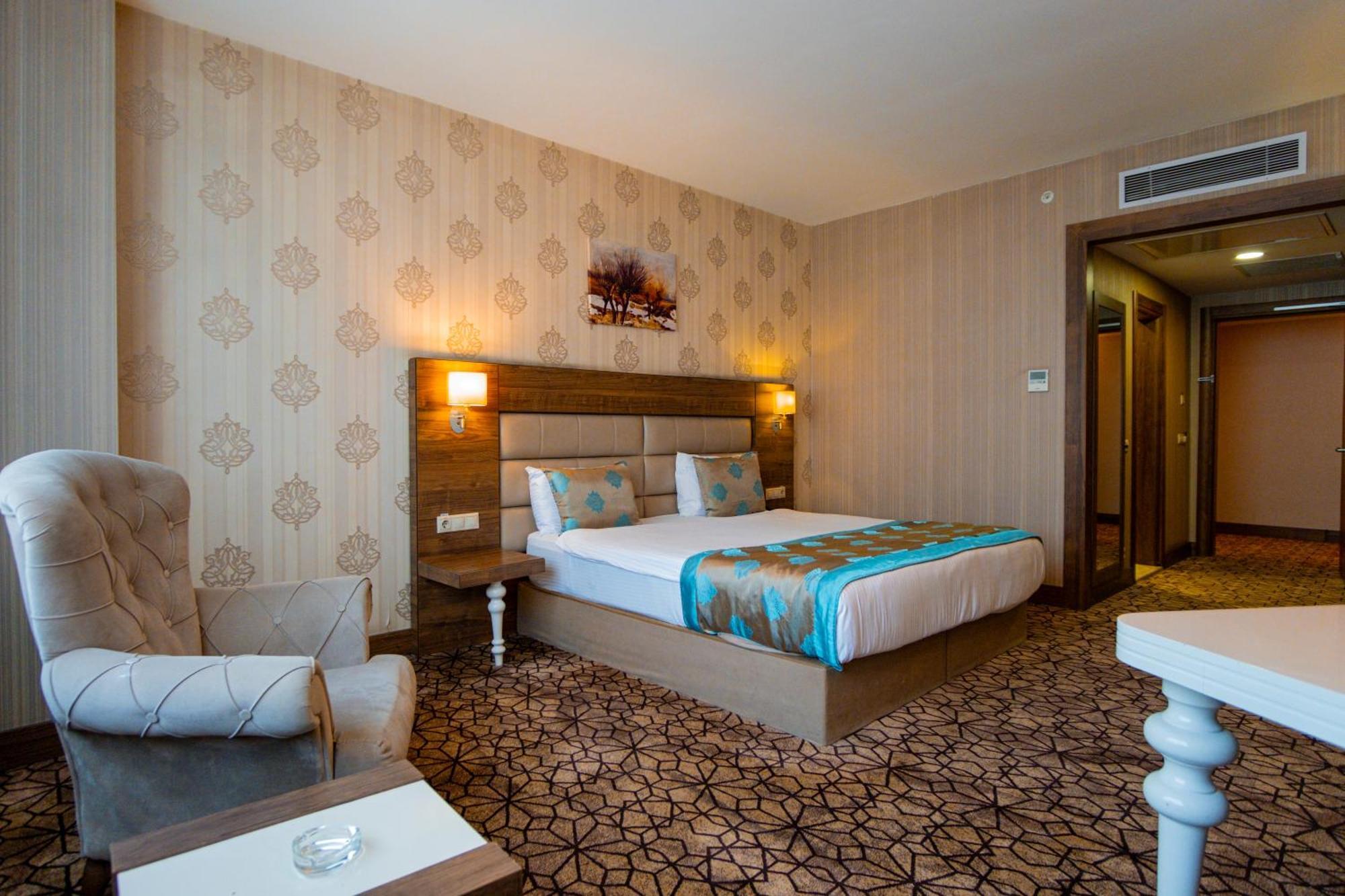 Royal Hotel Inegol מראה חיצוני תמונה